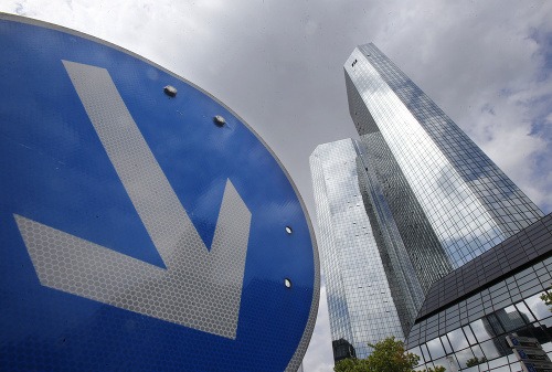 Najväčšia nemecká banková inštitúcia Deutsche Bank sa zmieta v obrovských problémoch
