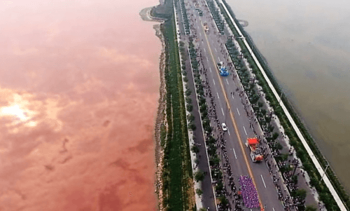 Nezvyčajný pohľad na čínske Mŕtve more