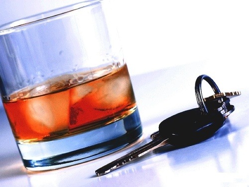 Alkohol za volantom určite nie