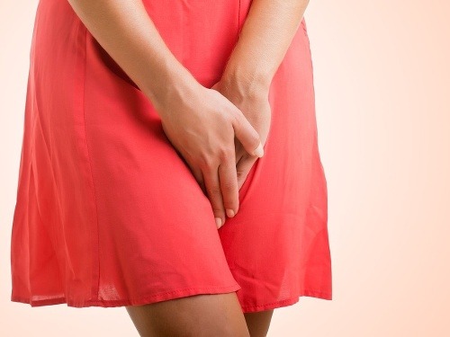 Môže nám prasknúť mechúr, ak budeme zadržiavať moč? 