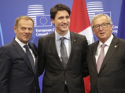 Donald Tusk, Justin Trudeau a Jean-Claude Juncker