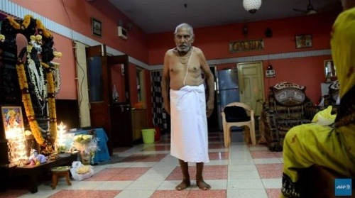 Swami nedá na jogu dopustiť