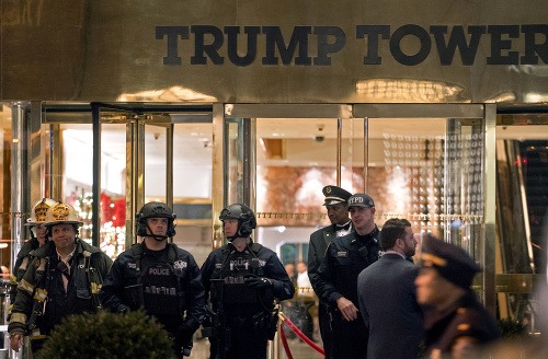 Polícia pred Trump Tower