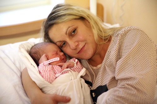 Prvé dieťa narodené v Košiciach v roku 2017 - dievčatko Michaela.