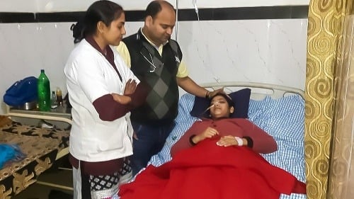 Neha Begumová počas hospitalizácie v nemocnici.