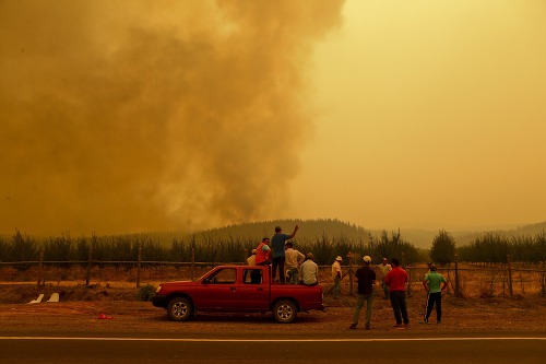 Čile sužujú rozsiahle požiare