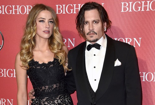 Johnny Depp už manželstvo s Amber Heard trpko oľutoval. 