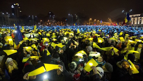 Protesty v Bukurešti pokračujú trinástym dňom.
