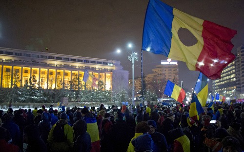 Protesty v Bukurešti pokračujú,
