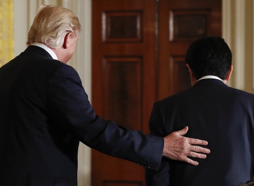 Donad Trump a Shinzo Abe