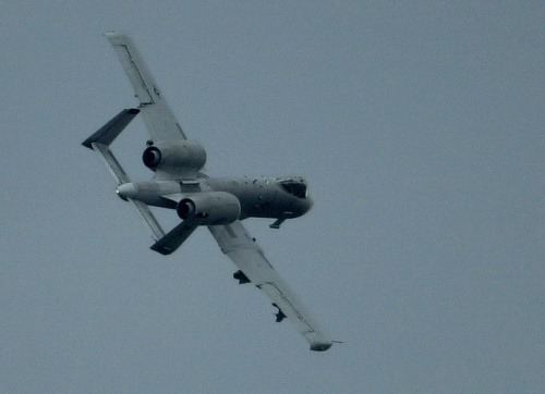 Podzvukové lietadlo A-10 Thunderbolt.