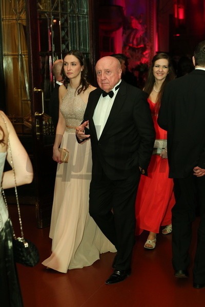 Milenka deduška Felixa Slováčka (74) pustila fotografov pod sukňu: Všetkým ukázala