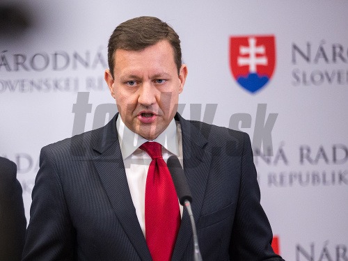 Daniel Lipšic chce uzavrieť dohodu o vine a treste.