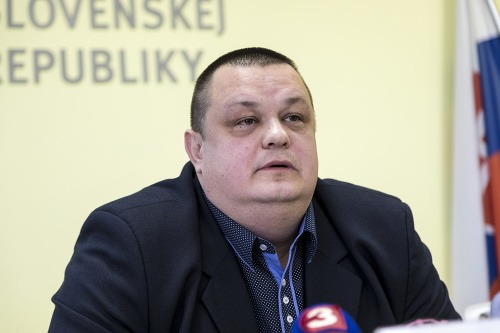 Na snímke hlavný hygienik Slovenskej republiky Ján Mikas
