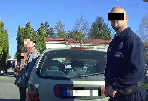Muža zastavila polícia v Tekovských Lužanoch