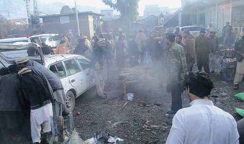 Výbuch bomby v meste Paračinár si vyžiadal najmenej 24 obetí.