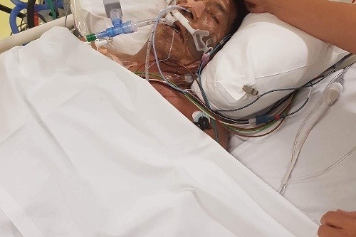 Terry v nemocnici bojuje o život