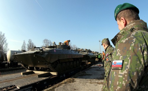 Slovenskí vojaci dorazili do Lotyšska