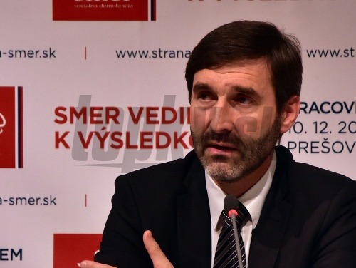 Na snímke nový podpredseda strany Smer-SD Juraj Blanár počas tlačovej konferencie po skončení pracovného snemu strany Smer-SD 