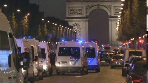 Teroristický útok na Champs-Élysées v Paríži sa odohral vo štvrtok.