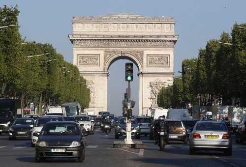 Parížom otriasol ďalší teroristický útok