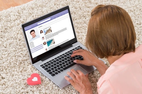 Online randenie so sebou prináša výhody, ale aj rôzne úskalia
