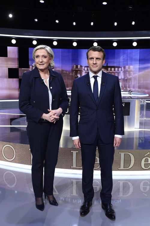 Emmanuel Macron a Marine Le Penová stáli proti sebe v predvolebnej debate.