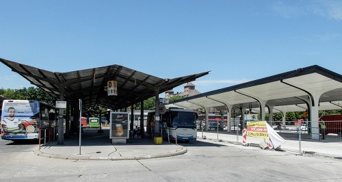 Autobusovú stanicu v Nitre momentálne rekonštruujú. 