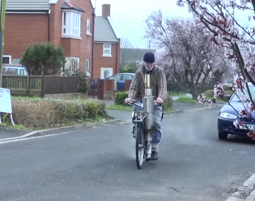 Geoff Hudspith a jeho parný bicykel