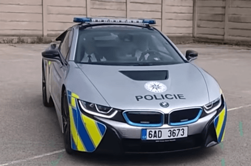 Policajné BMW i8