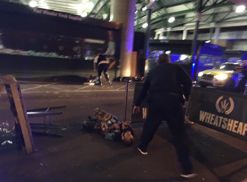 Teror v Londýne, útočníkov zneškodnili