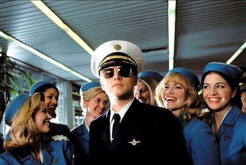 DiCaprio si užíval decembrovú plavbu Karibikom, keď zachytili vo vysielačke mayday.