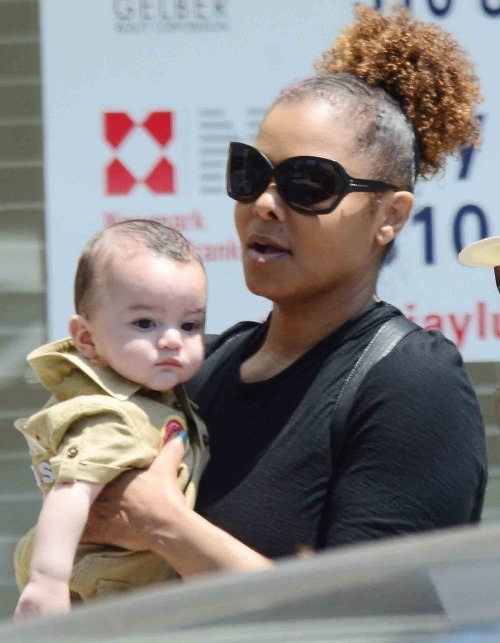 Janet Jackson sa stala matkou ako 50-ročná.