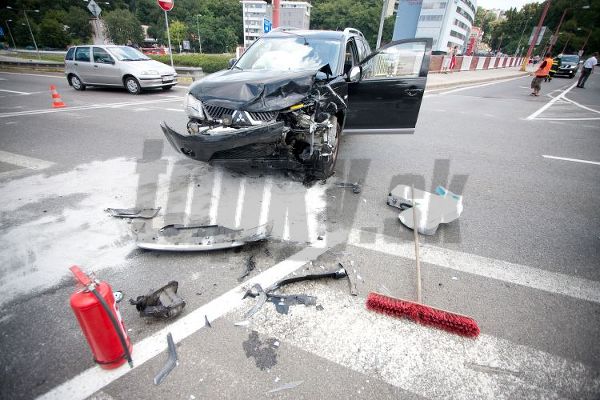 zrážka v Mlynskej doline zrážka v Mlynskej doline