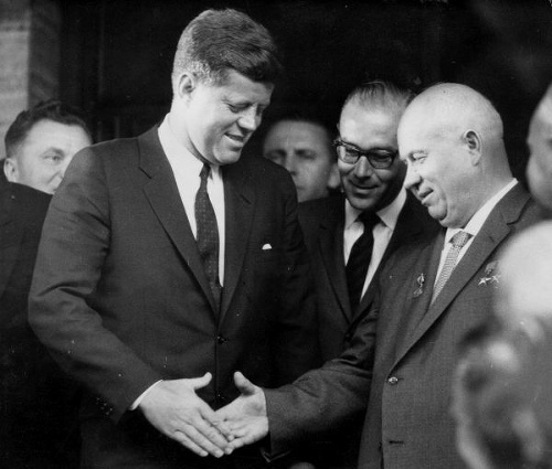 Kennedy s Chruščovom vo Viedni