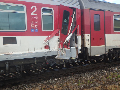 FOTO Nehoda na železničnej