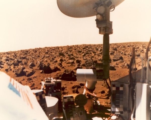 Viking 1 odfotil povrch Marsu 24. júla 1976