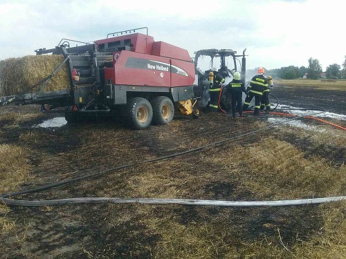 Požiar dodávky a traktora