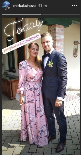 Ženích Denis Lacho so sestrou Mirkou. 