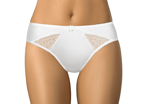 Výpredaj spodnej bielizne. Väčšie