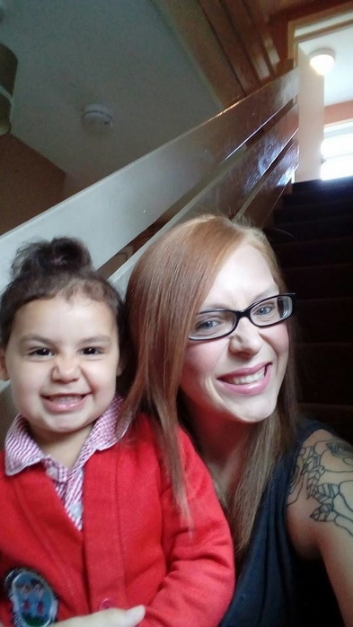 Jodie Thomasová so svojou 4-ročnou dcérou Siennou.