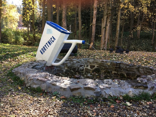 Schátrané Kúpele Korytnica.