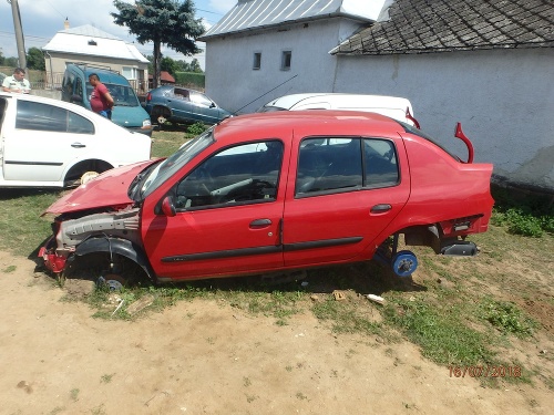 Muž neoprávnene predáva náhradné