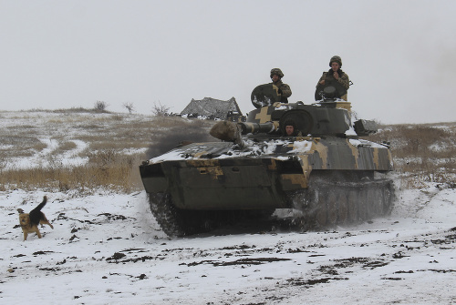 Ukrajinská armáda je v pohotovosti.