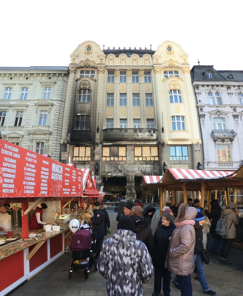 Vianočné trhy na Hlavnom