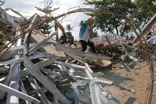 Ničivá cunami zasiahla Indonéziu