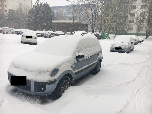 MIMORIADNY ONLINE Silné sneženie