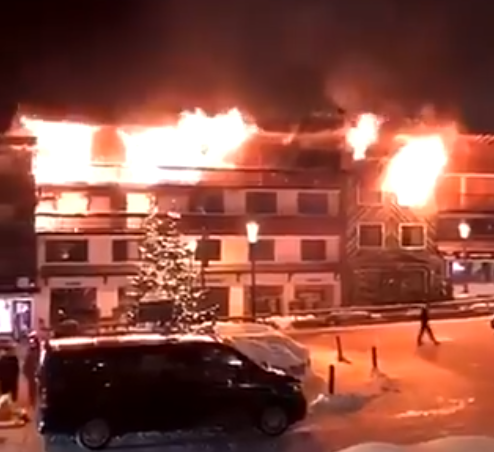 VIDEO Požiar vo francúzskom