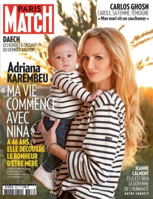 Adriana Sklenaříková sa nechala nafotiť aj s dcérkou pre magazín Paris Match.