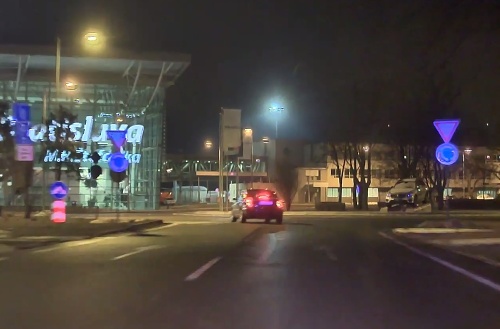 Policajti v Bratislave zastavili